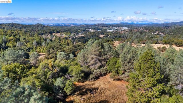 15895 Morris Rd, Sonora, CA 95370