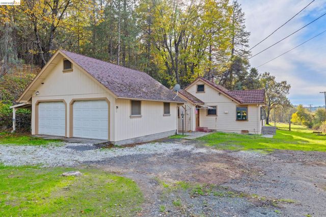 15895 Morris Rd, Sonora, CA 95370