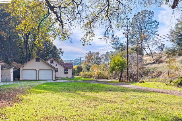 15895 Morris Rd, Sonora, CA 95370
