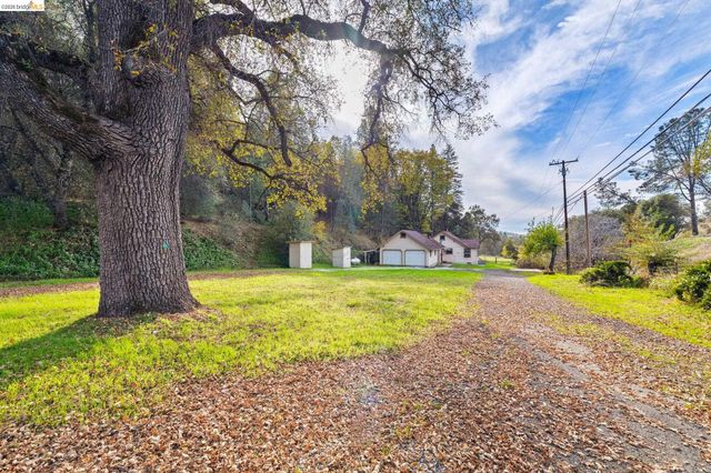 15895 Morris Rd, Sonora, CA 95370