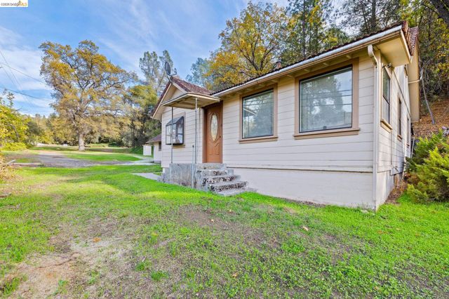 15895 Morris Rd, Sonora, CA 95370