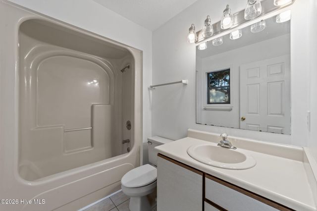 224 Inland Greens Circle, Wilmington, NC 28405