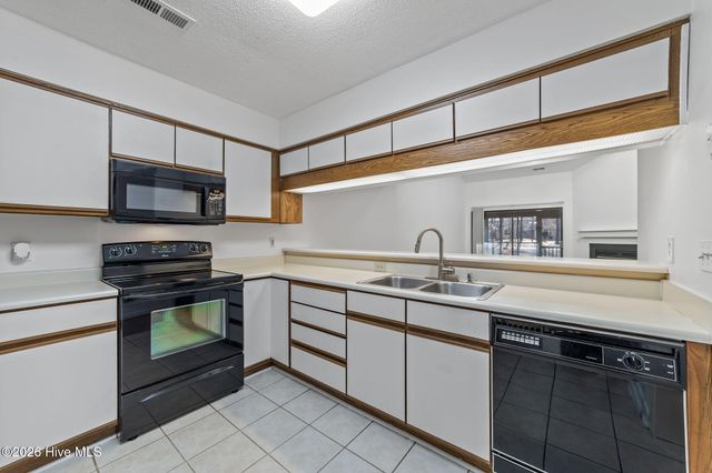 224 Inland Greens Circle, Wilmington, NC 28405