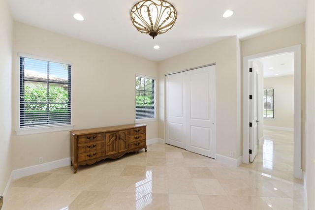 8289 Emerald Avenue, Parkland, FL 33076