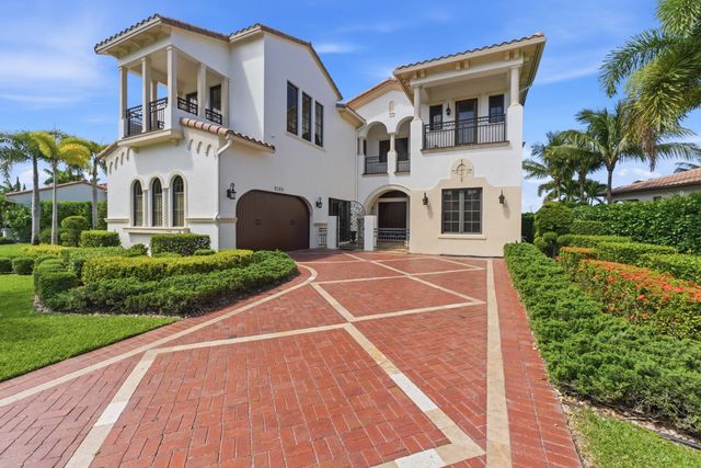 8289 Emerald Avenue, Parkland, FL 33076