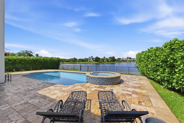 8289 Emerald Avenue, Parkland, FL 33076