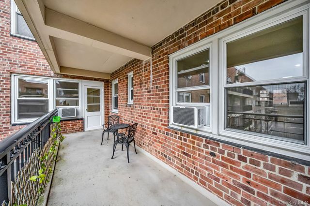 162-41 Powells Cove Boulevard 5C, Whitestone, NY 11357