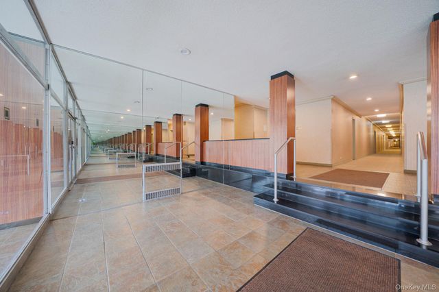 162-41 Powells Cove Boulevard 5C, Whitestone, NY 11357