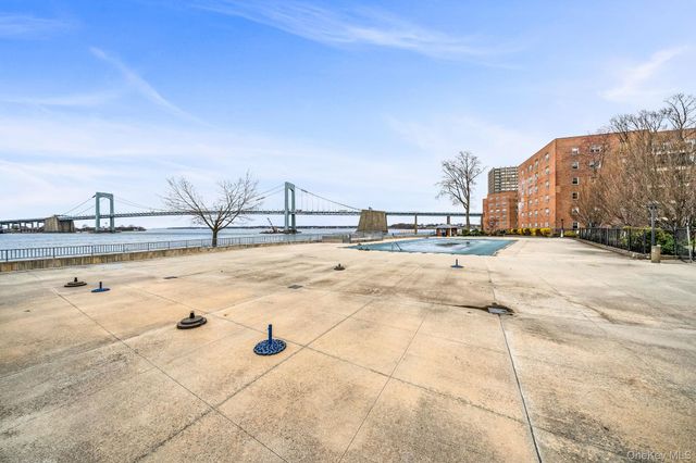 162-41 Powells Cove Boulevard 5C, Whitestone, NY 11357