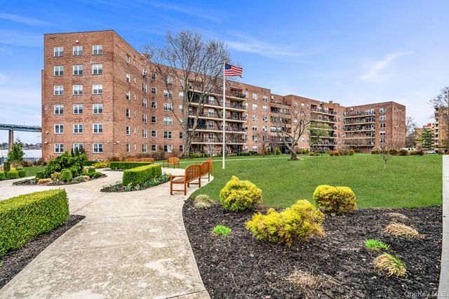 162-41 Powells Cove Boulevard 5C, Whitestone, NY 11357