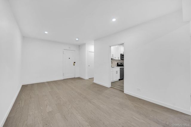 162-41 Powells Cove Boulevard 5C, Whitestone, NY 11357