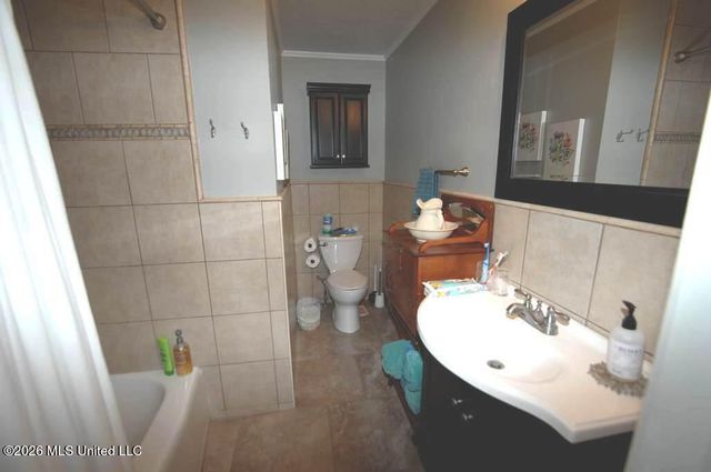 1211 Carter Drive, Hattiesburg, MS 39402