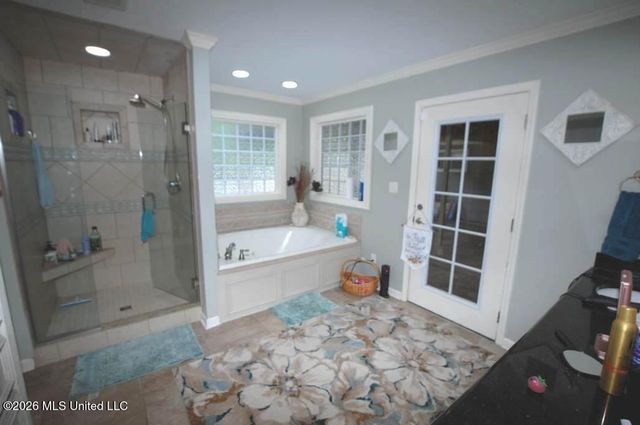 1211 Carter Drive, Hattiesburg, MS 39402