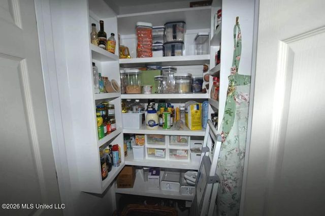 1211 Carter Drive, Hattiesburg, MS 39402