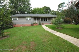 1211 Carter Drive, Hattiesburg, MS 39402
