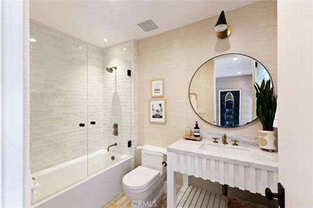 1416 E Balboa Boulevard, Newport Beach, CA 92661