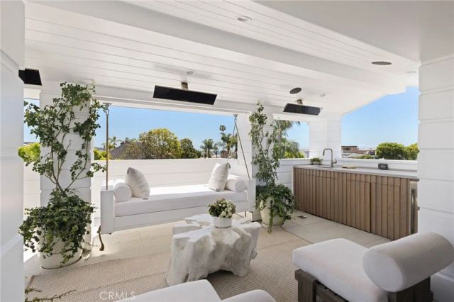 1416 E Balboa Boulevard, Newport Beach, CA 92661