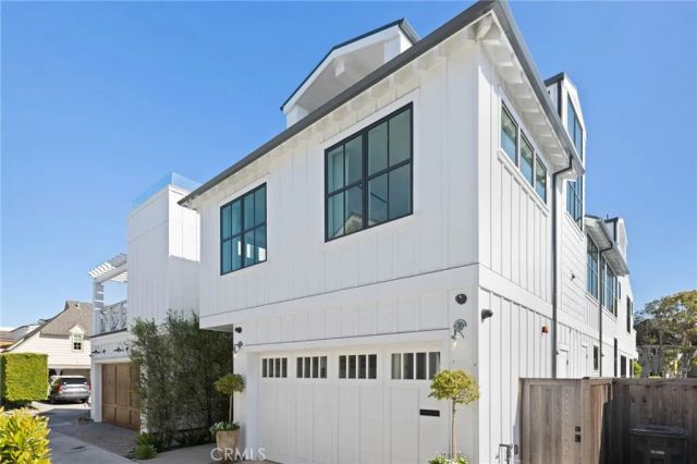 1416 E Balboa Boulevard, Newport Beach, CA 92661