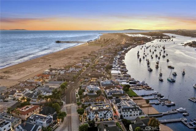 1416 E Balboa Boulevard, Newport Beach, CA 92661