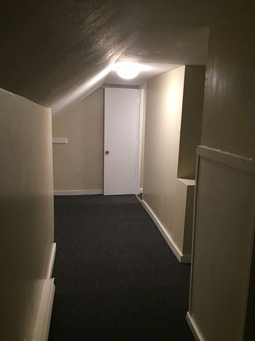 46 Howard St, Lowell, MA 01851