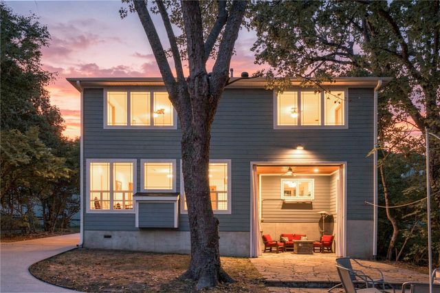 243 W Adams Street, Fayetteville, AR 72701