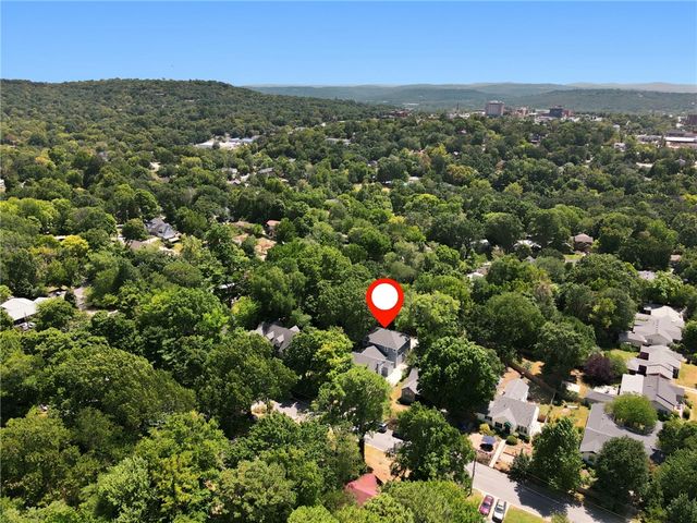 243 W Adams Street, Fayetteville, AR 72701
