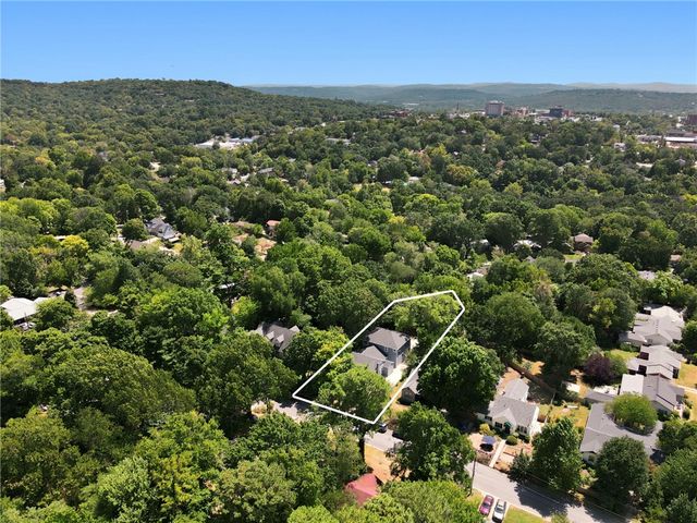 243 W Adams Street, Fayetteville, AR 72701