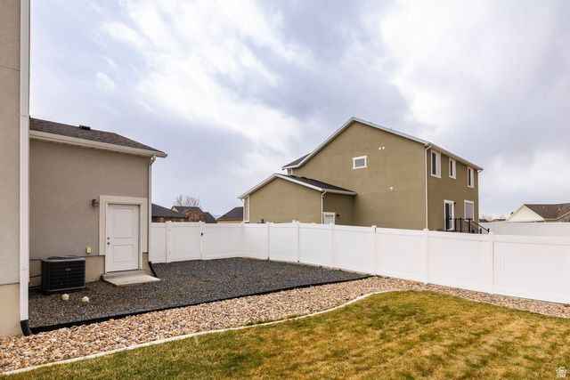 4068 W 1200 S, Syracuse, UT 84075