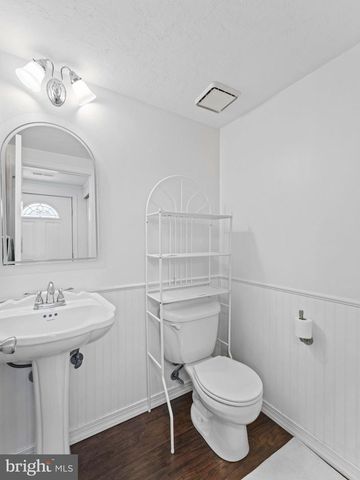 173 CROWN PRINCE DR, Marlton, NJ 08053