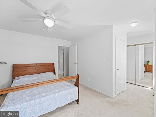 173 CROWN PRINCE DR, Marlton, NJ 08053