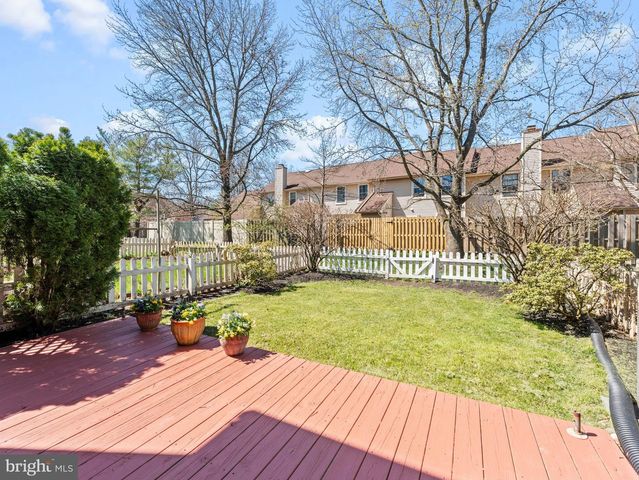 173 CROWN PRINCE DR, Marlton, NJ 08053