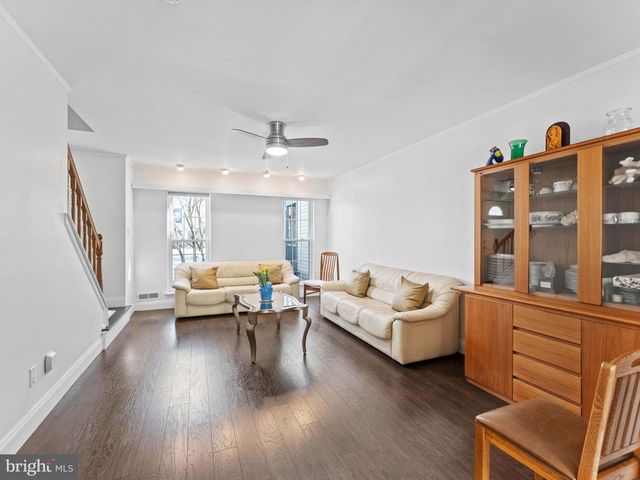 173 CROWN PRINCE DR, Marlton, NJ 08053