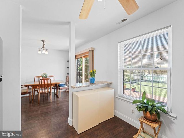 173 CROWN PRINCE DR, Marlton, NJ 08053