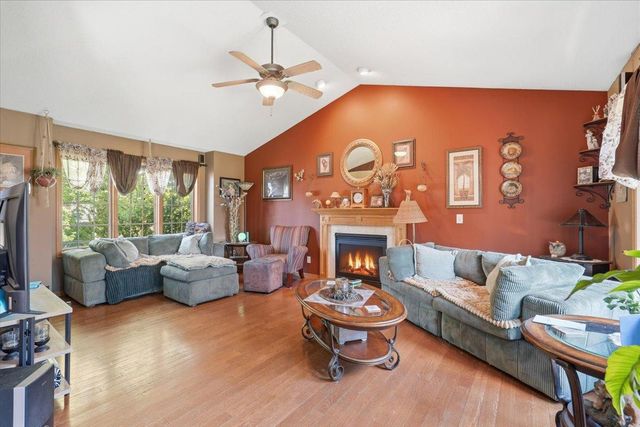 1374 Pheasant Run, New Richmond, WI 54017