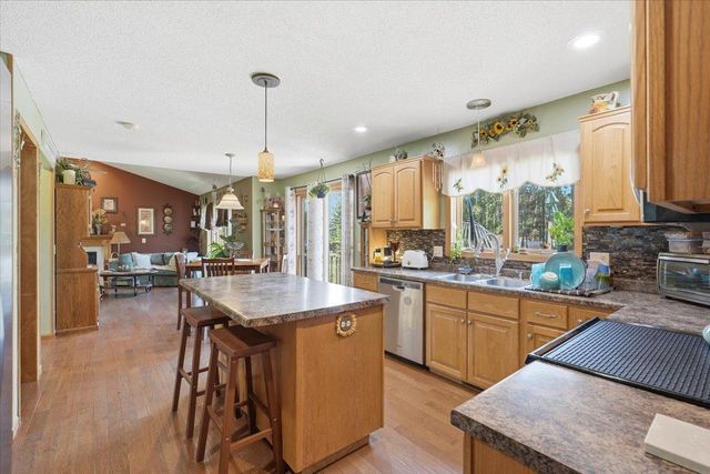 1374 Pheasant Run, New Richmond, WI 54017