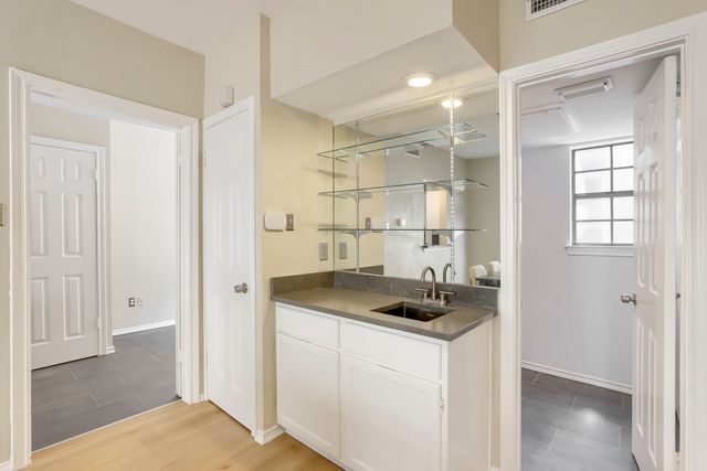 4000 Rawlins Street 108, Dallas, TX 75219