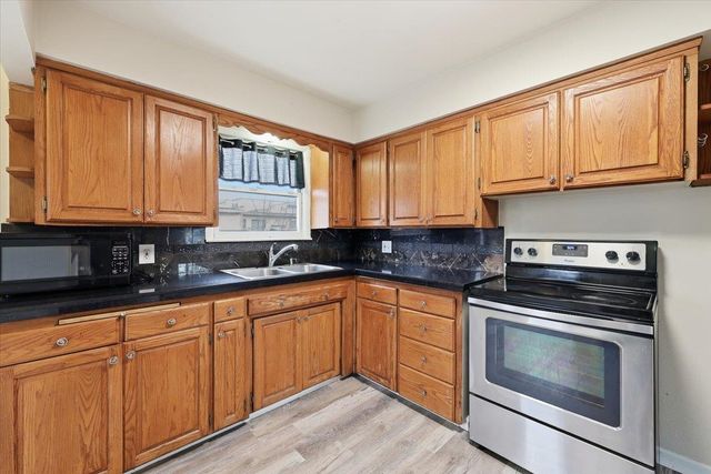 37 E Hoffman Ave, Spokane, WA 99207