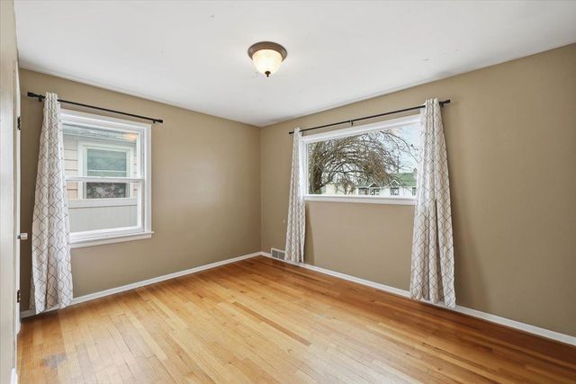 37 E Hoffman Ave, Spokane, WA 99207