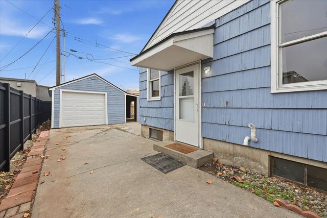 37 E Hoffman Ave, Spokane, WA 99207