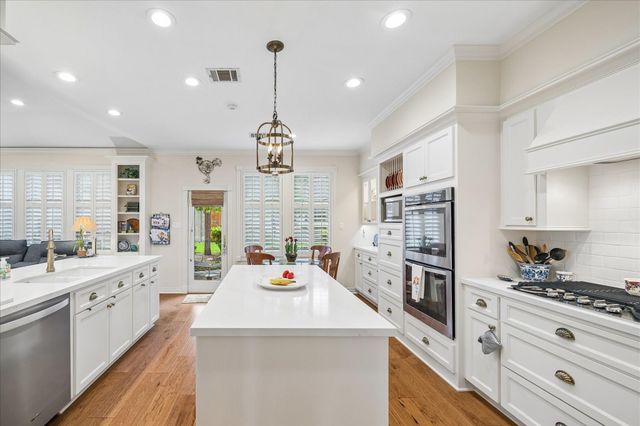 6611 Trebeck Lane, Spring, TX 77379