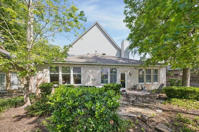 6611 Trebeck Lane, Spring, TX 77379