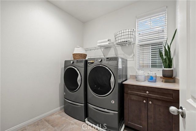 692 S Brampton, Rialto, CA 92376