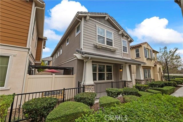 692 S Brampton, Rialto, CA 92376