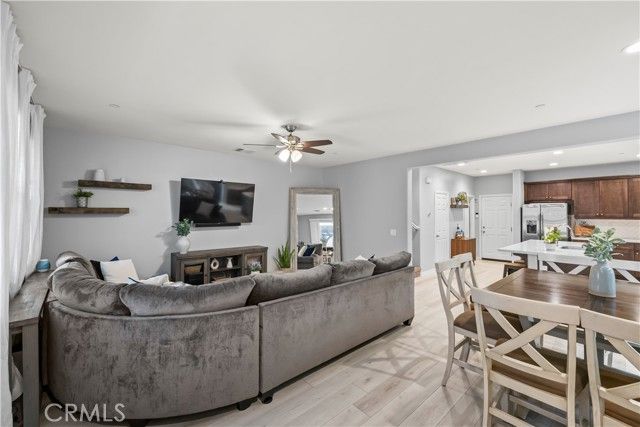 692 S Brampton, Rialto, CA 92376