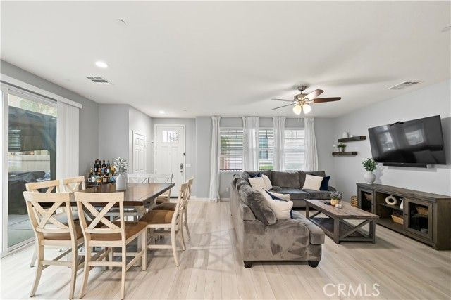 692 S Brampton, Rialto, CA 92376