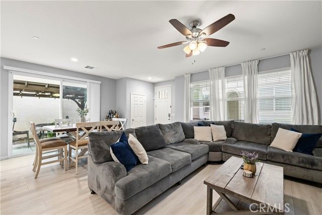 692 S Brampton, Rialto, CA 92376