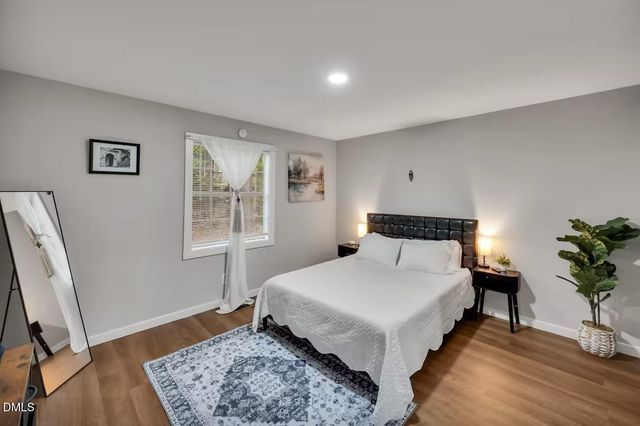 68 Willow Way, Chapel Hill, NC 27516