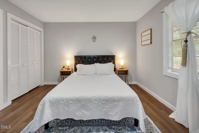 68 Willow Way, Chapel Hill, NC 27516