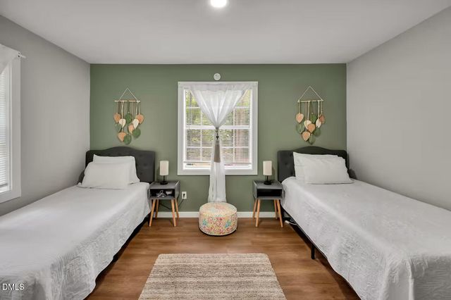 68 Willow Way, Chapel Hill, NC 27516