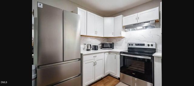 68 Willow Way, Chapel Hill, NC 27516